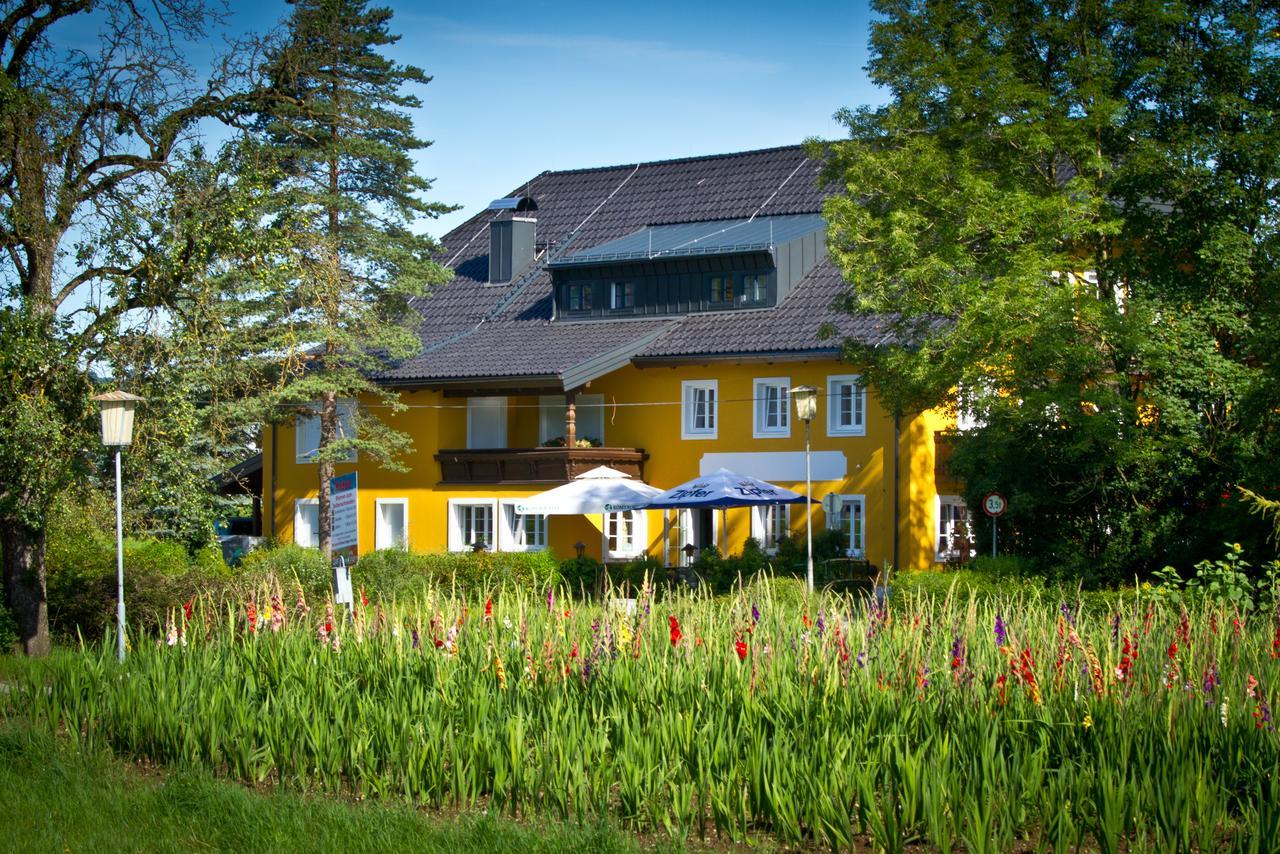 Landgasthof Zum Betenmacher Thalgau Exterior photo